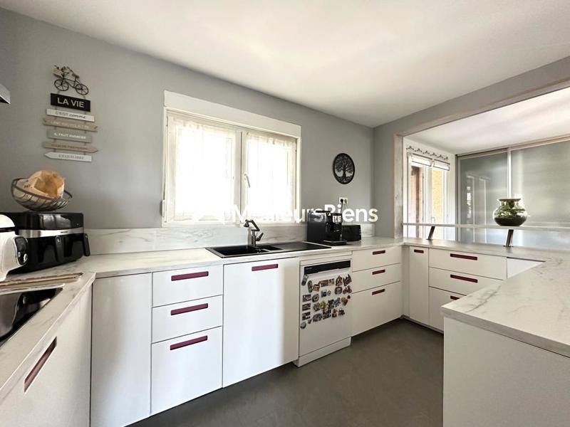Maison - 197 m² - 8 pièces