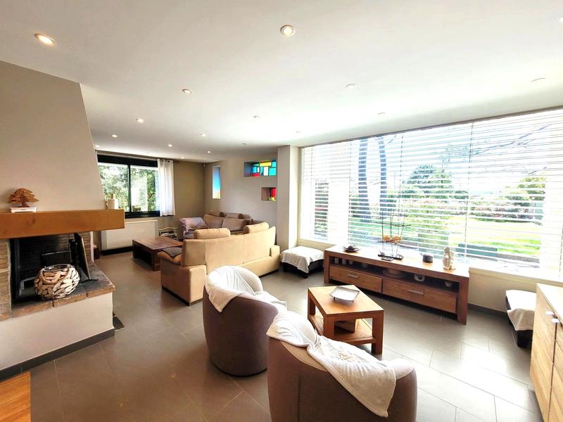 Villa - 207 m² - 9 pièces