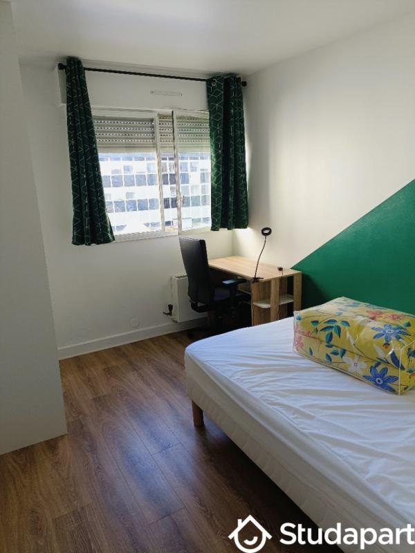 Chambre - 93 m² - 1 pièce