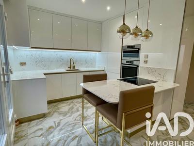 Appartement - 88 m² - 4 pièces