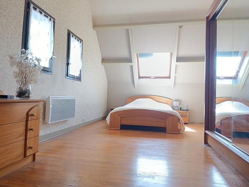 Maison - 155 m² - 8 pièces