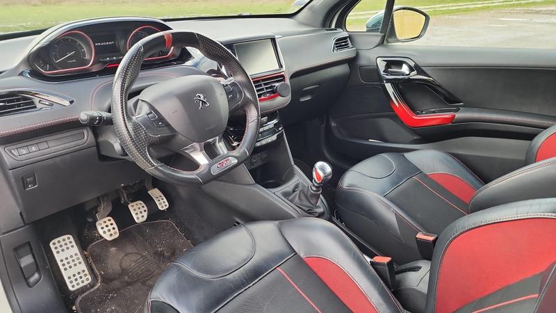 Peugeot 208 1.6 Thp 200 Gti