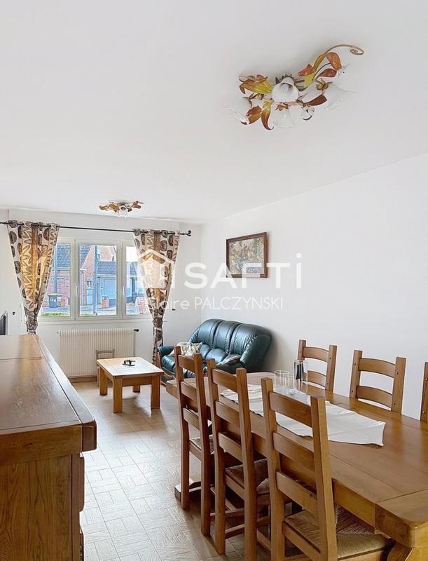 Maison - 95 m² - 5 pièces