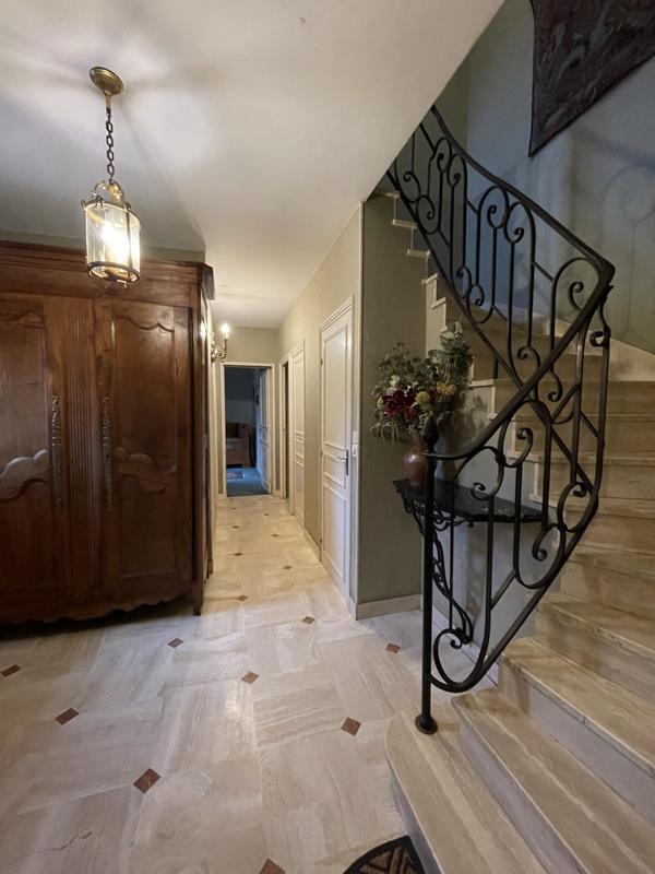 Maison ancienne - 185 m² - 7 pièces