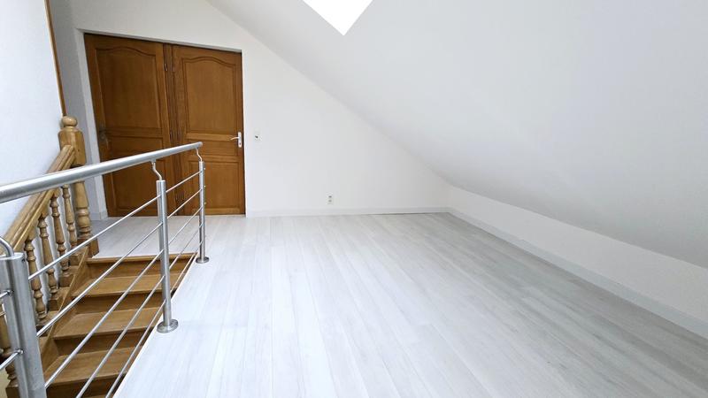 Maison - 252 m² - 6 pièces