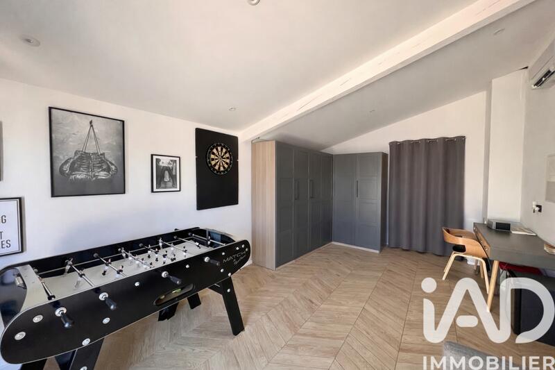 Maison - 141 m² - 6 pièces