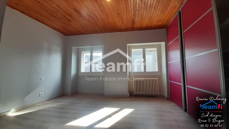 Maison - 96 m² - 8 pièces