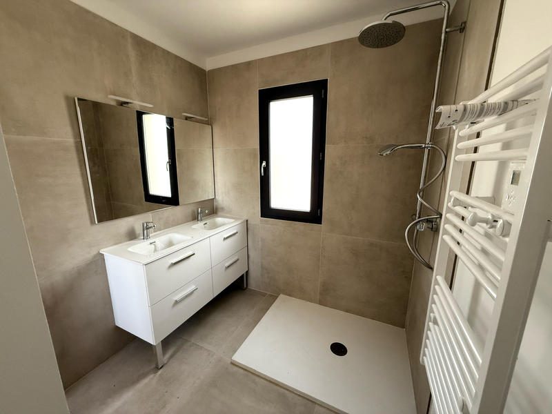 Maison - 123 m² - 4 pièces