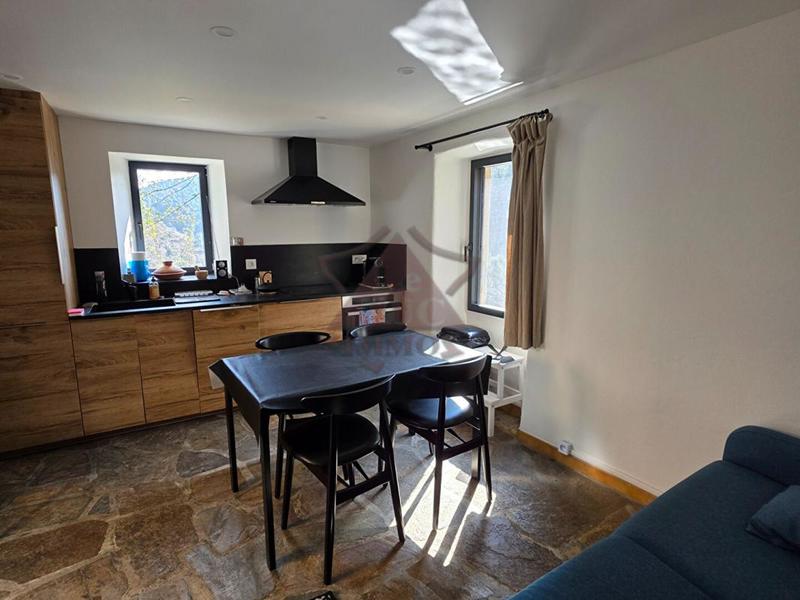 Demeure - 151 m² - 5 pièces