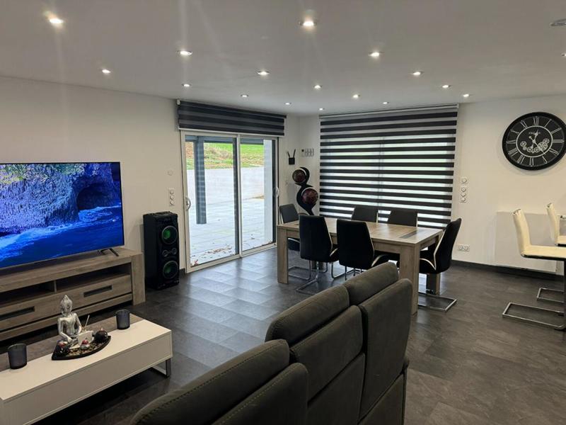 Maison - 88 m² - 4 pièces