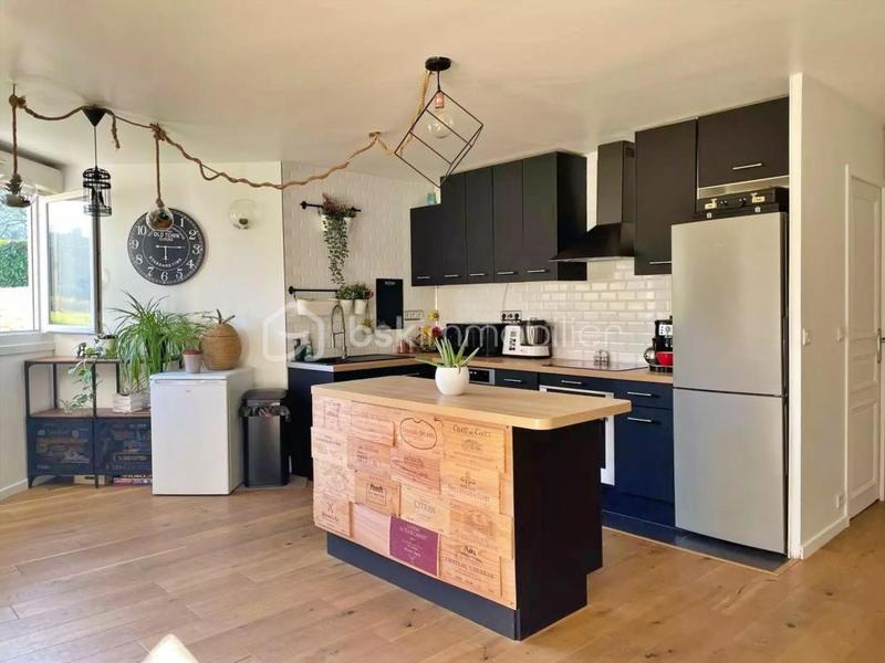 Appartement - 75 m² - 3 pièces