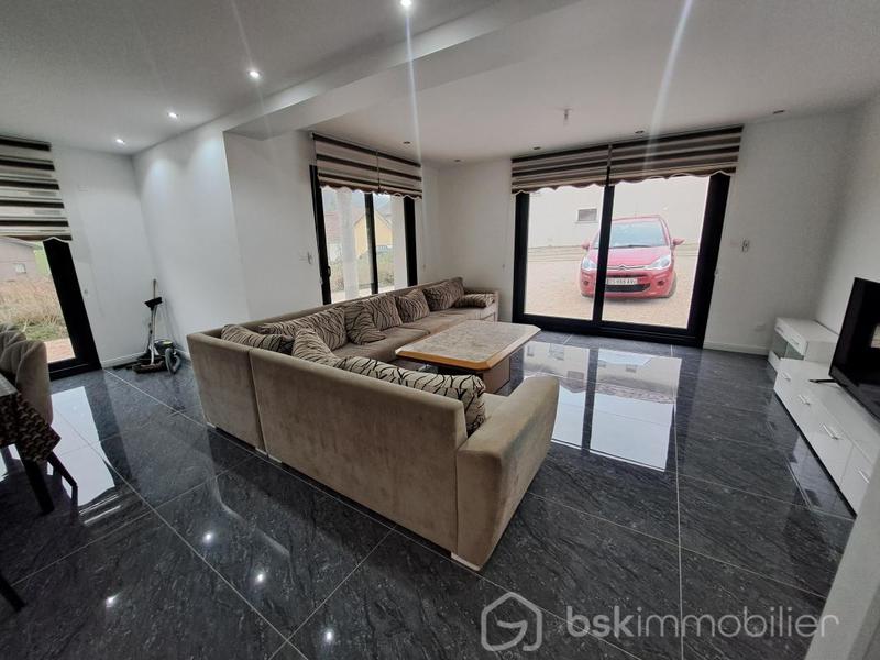 Maison - 140 m² - 6 pièces