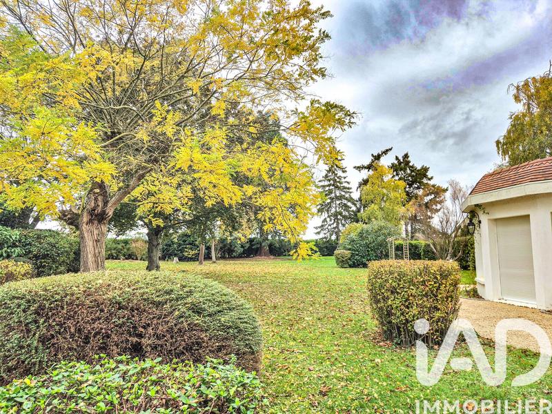 Maison - 200 m² - 7 pièces