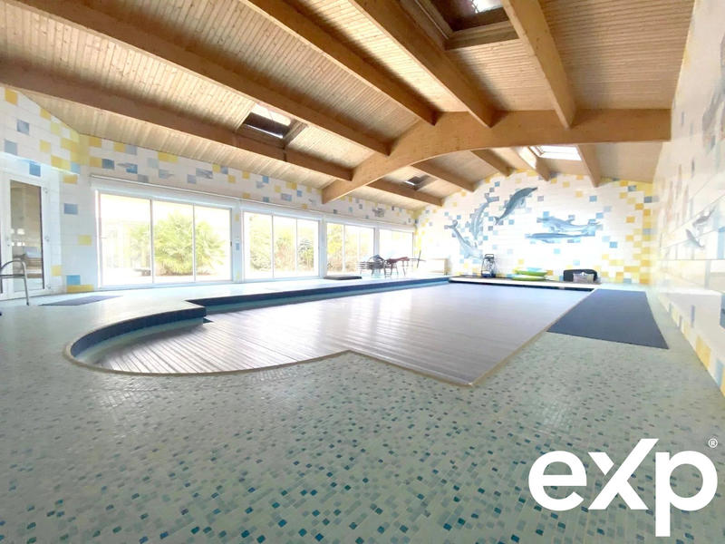 Villa - 240 m² - 6 pièces