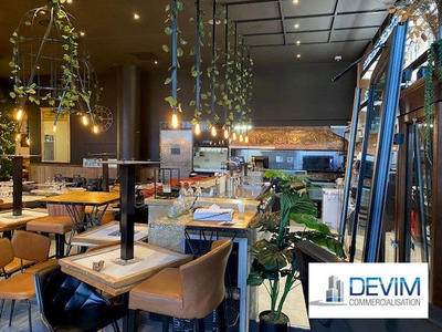 Local commercial - 257 m²