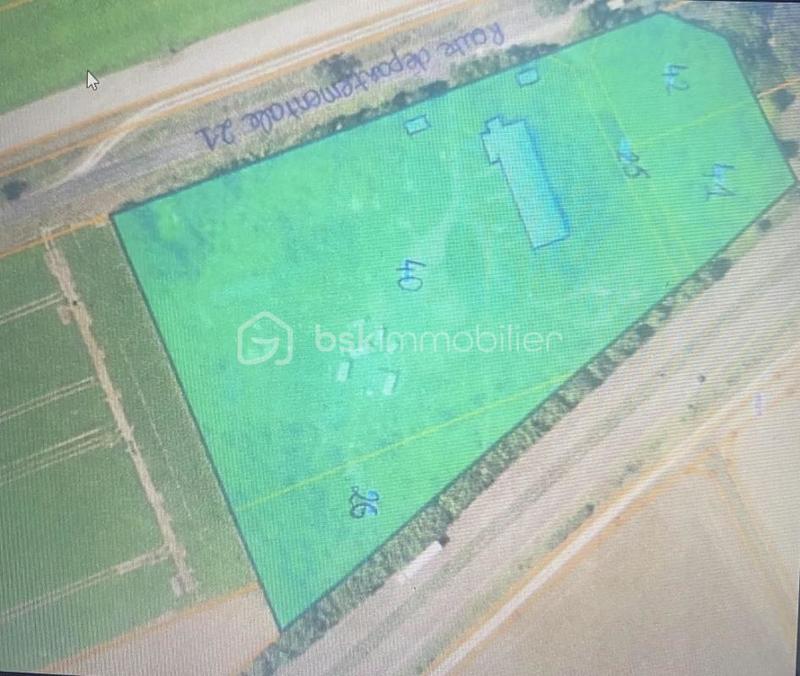 Terrain - 21 058 m²