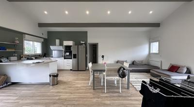 Maison contemporaine - 140 m² - 8 pièces