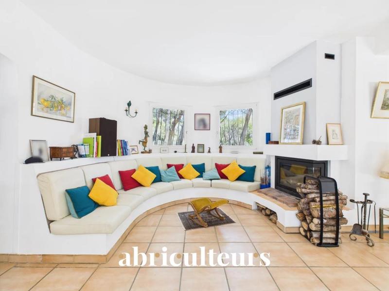 Maison ancienne - 256 m² - 8 pièces