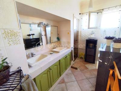 Demeure - 208 m² - 10 pièces