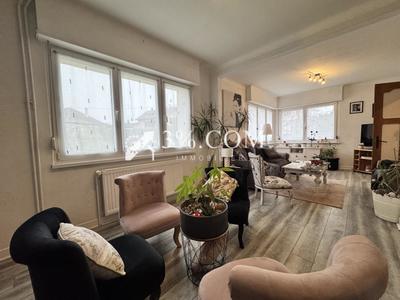 Maison - 90 m² - 4 pièces