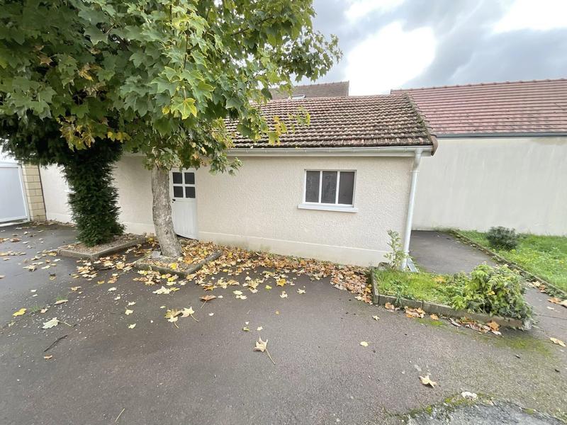 Maison - 99 m² - 5 pièces