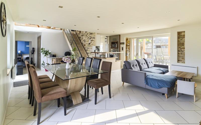 Maison - 104 m² - 4 pièces