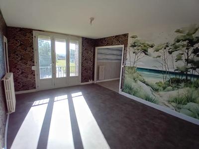 Appartement - 93 m² - 5 pièces