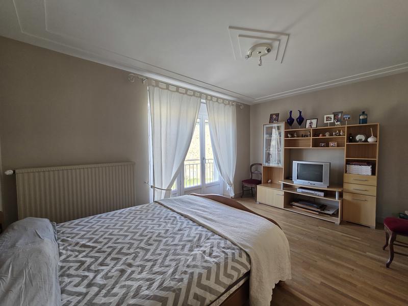 Maison ancienne - 171 m² - 10 pièces