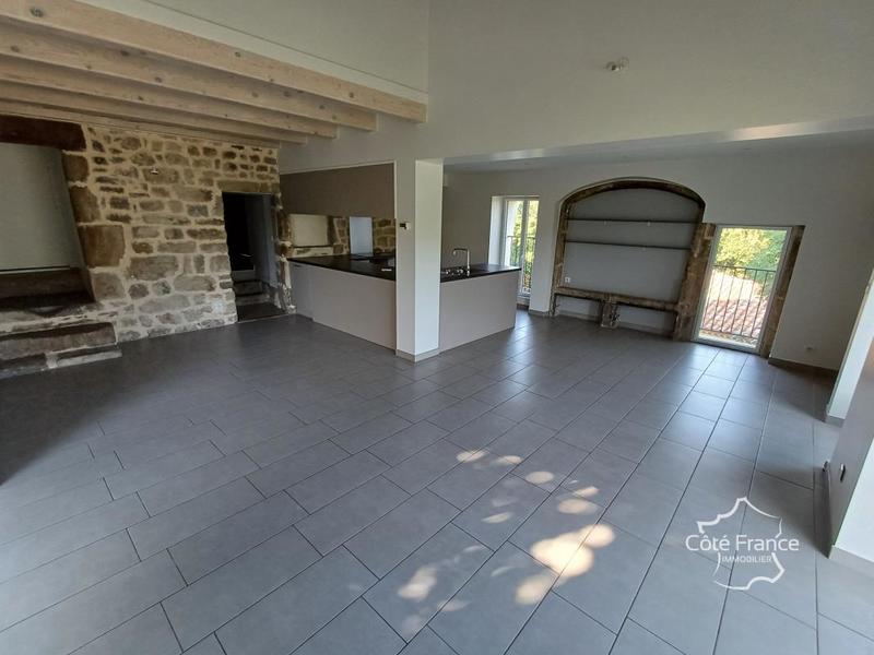 Maison en pierre - 151 m² - 7 pièces