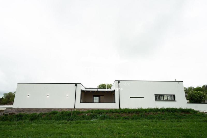 Villa - 145 m² - 6 pièces