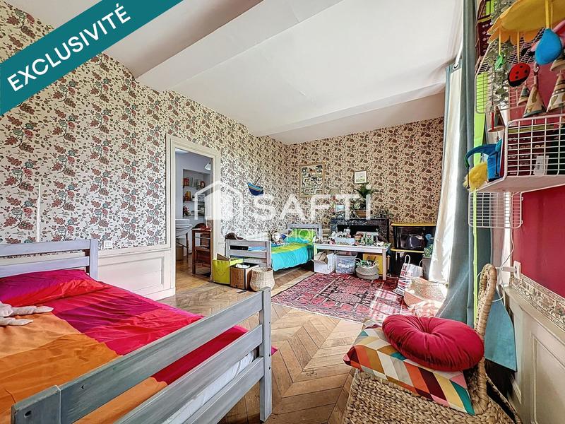 Maison de maîtres - 367 m² - 11 pièces