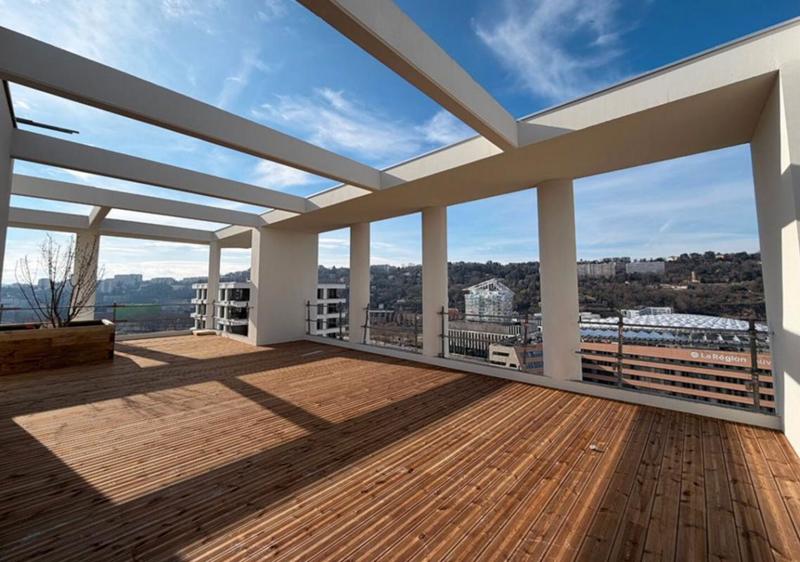 Appartement - 93 m² - 4 pièces