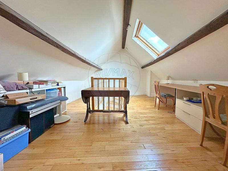 Maison - 177 m² - 6 pièces