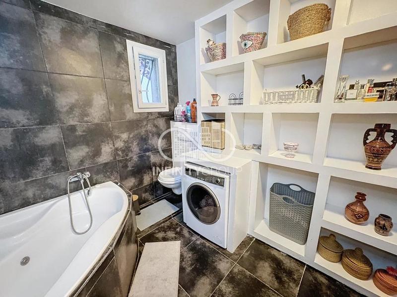 Appartement - 110 m² - 5 pièces