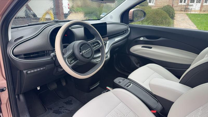 Fiat 500 42 kWh 118 la Prima - Entretien constructeur Toit ouvrant