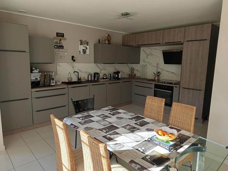 Villa - 207 m² - 8 pièces