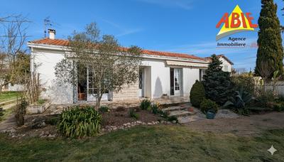 Maison - 205 m² - 11 pièces