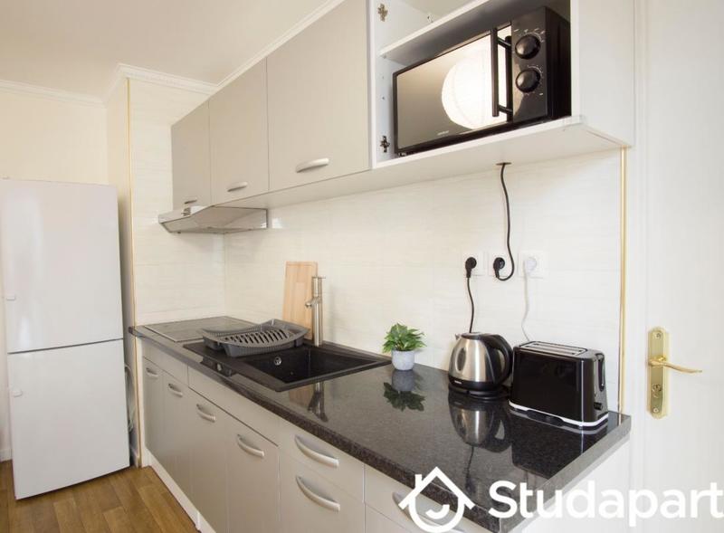 Chambre - 13 m² - 1 pièce