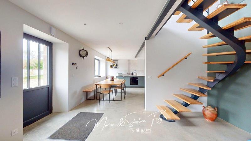 Maison - 141 m² - 6 pièces