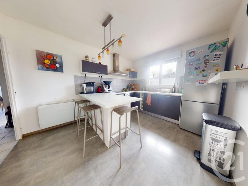 Maison - 92 m² - 4 pièces