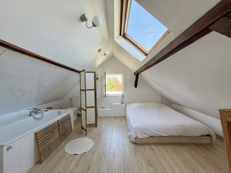 Maison ancienne - 207 m² - 8 pièces