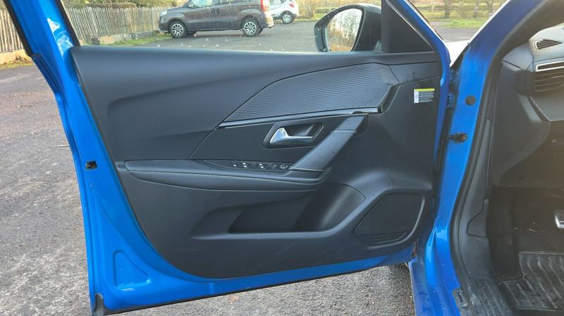 Peugeot E-208 II 100 Gt Pack