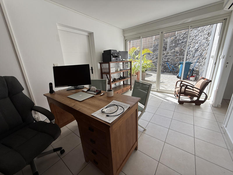 Maison - 350 m² - 9 pièces