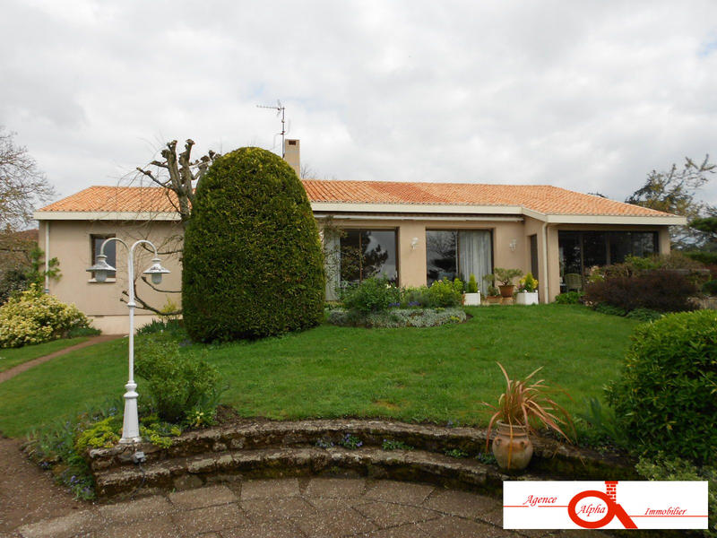 Maison - 180 m² - 6 pièces