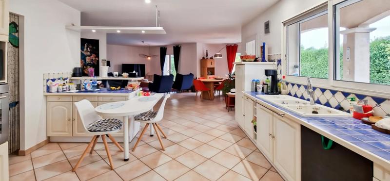 Maison - 110 m² - 5 pièces