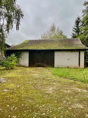 Grange - 200 m² - 1 pièce
