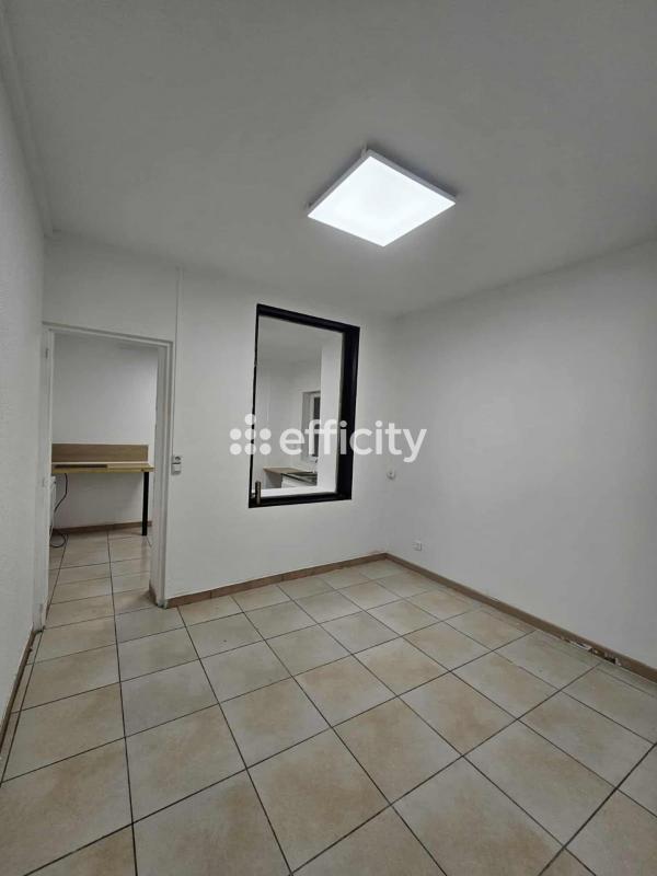 Maison - 85 m² - 6 pièces