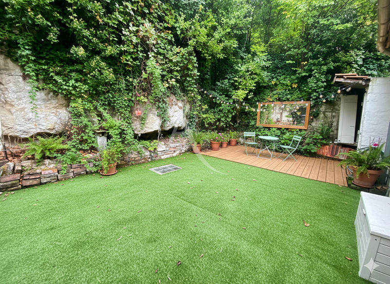 Maison - 202 m² - 6 pièces