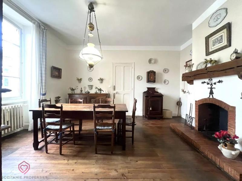 Maison de village - 174 m² - 7 pièces