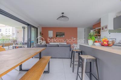 Appartement - 105 m² - 4 pièces